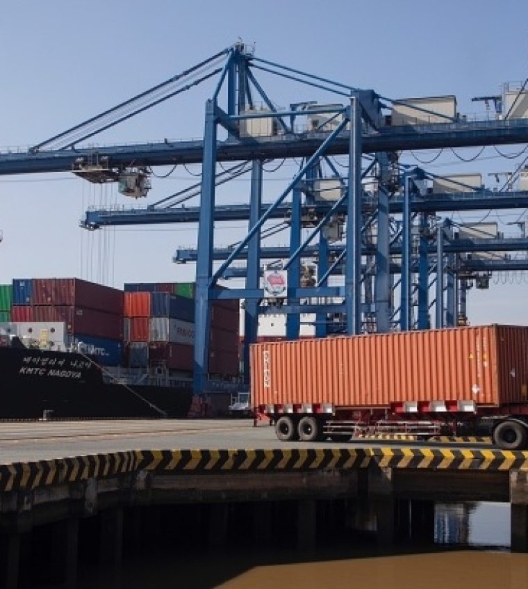Vietnam's trade surges by 15.3%